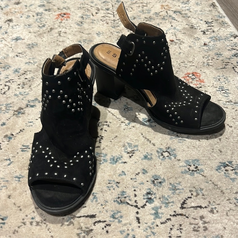 Esprit toeless heel strap ankle bootie